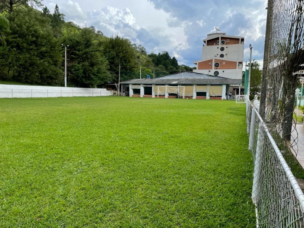 Hotel Cavalinho Branco Flat-105 Águas de Lindóia Екстериор снимка