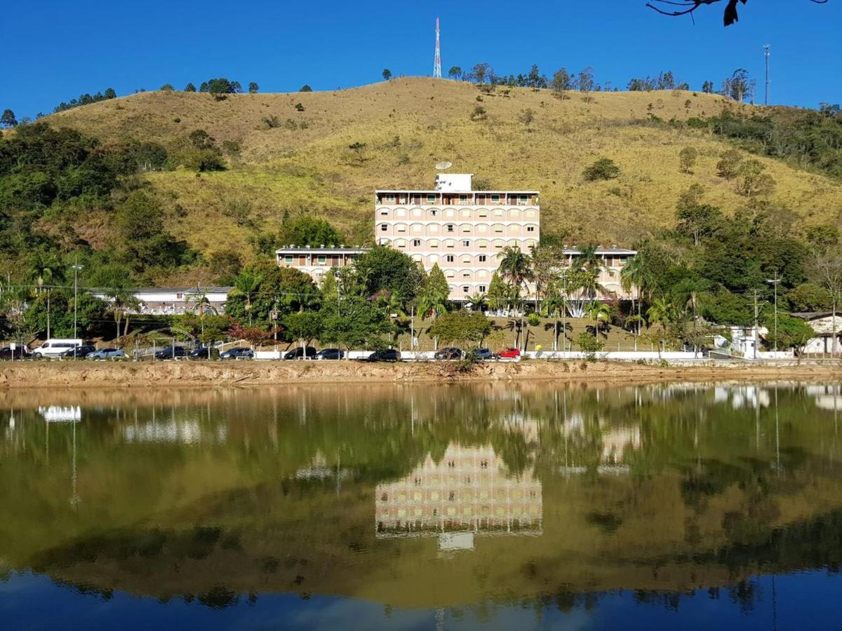 Hotel Cavalinho Branco Flat-105 Águas de Lindóia Екстериор снимка